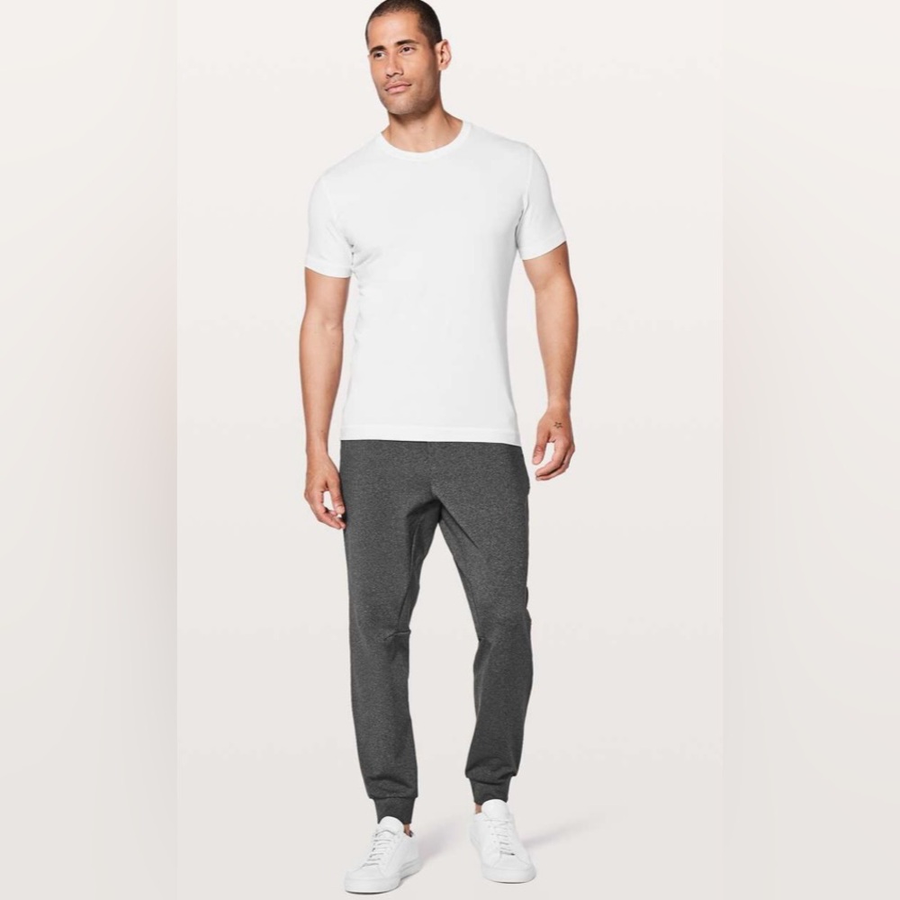 Lululemon Intent Jogger SZ small/30” inseam
Heathered Black